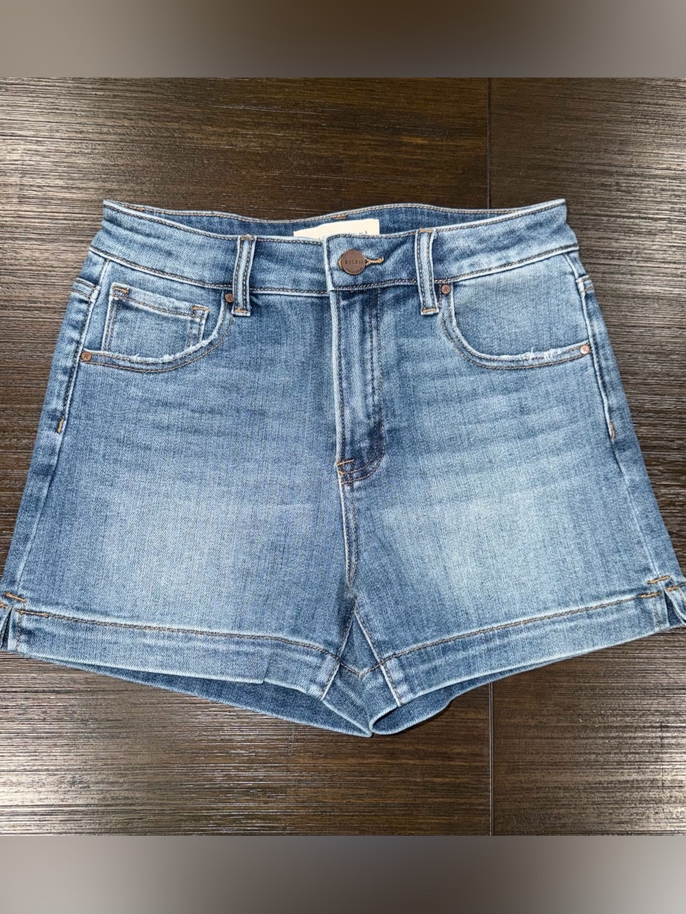 NWT Risen Jeans size medium Mid-Rise Women's Denim Shorts